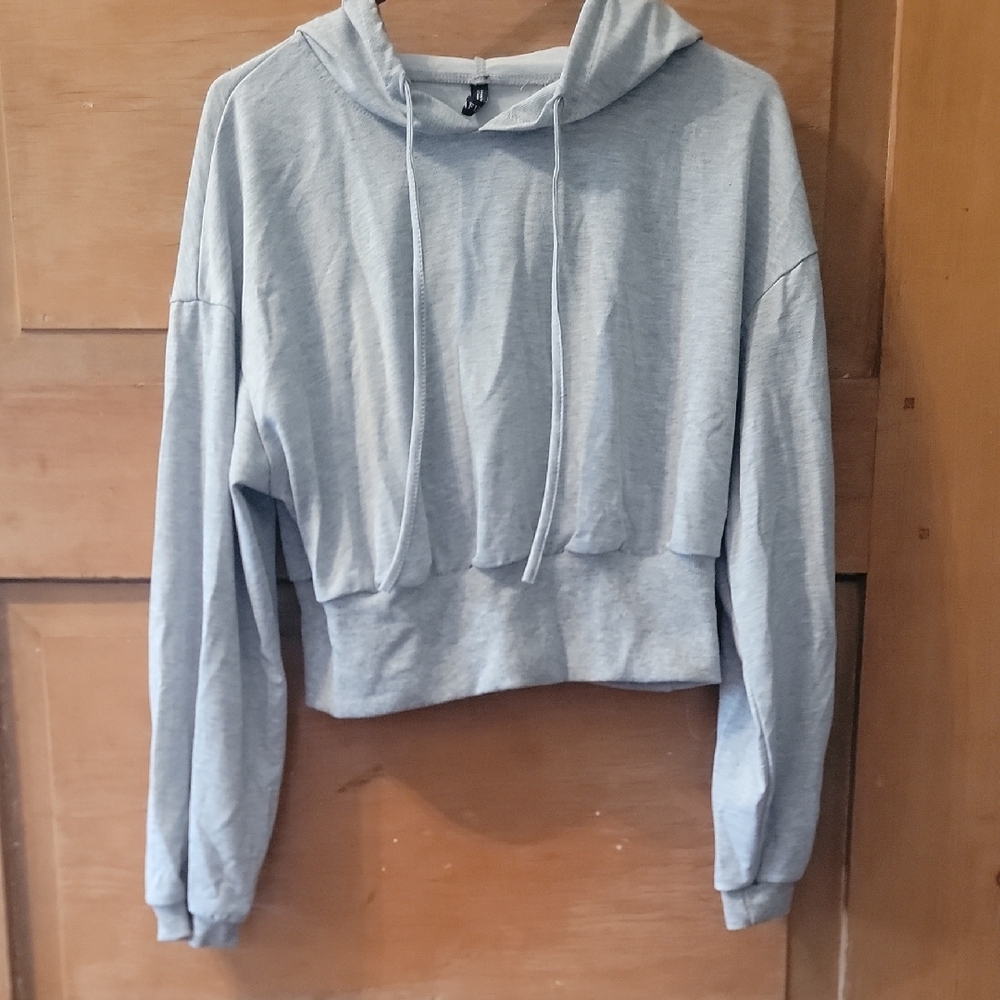 Zaful Light Gray Cropped Hoodie